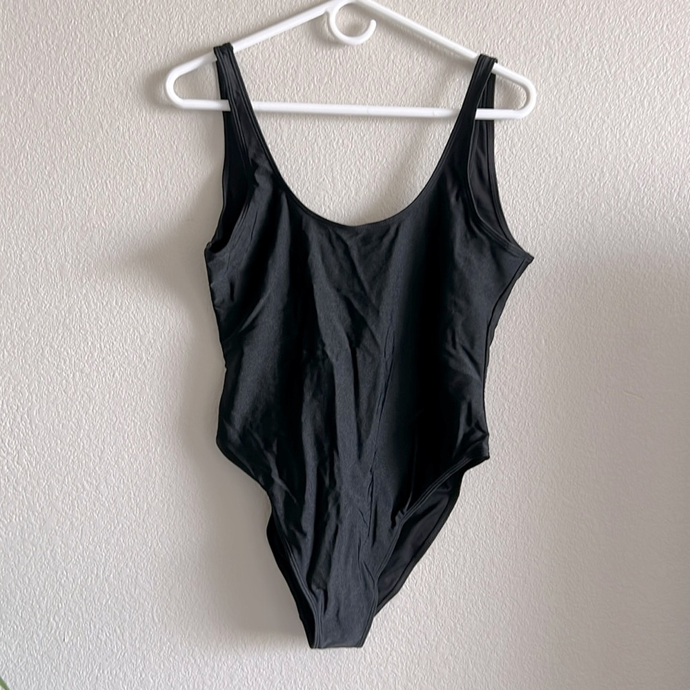 Dixperfect Black High Cut One Piece Swimsuit L Minimalist Clean Girl 90s